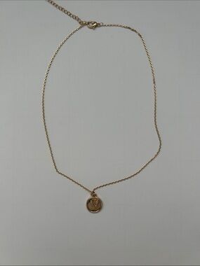 Dainty Gold Coin Pendant Necklace for Women